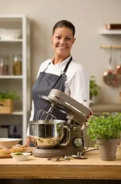 Blomsterbergs Røremaskine 800W Latte