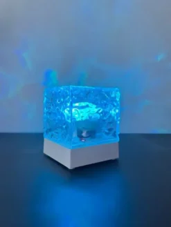 Conzept vandfald LED lampe med farveskift og fjernbetjening