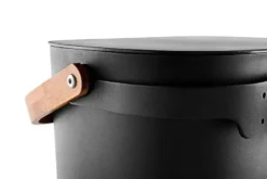 Eva Solo Nordic Kitchen Reflect Vægbeslag til affaldsspand 16L + 33L