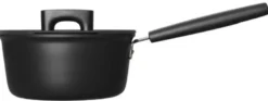 Fiskars Hard Face kasserolle 1,8L