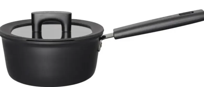 Fiskars Hard Face kasserolle 1,8L