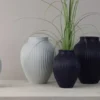 Knabstrup Vase med riller H27 cm mat mørk blå