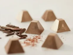 Mette Blomsterbergs Pyramide Chokoladeform 21 stk
