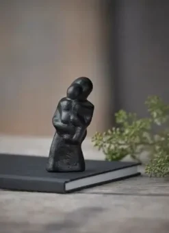 Morsø Skulptur en mors kærlighed er for evigt