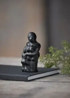Morsø Skulptur en mors kærlighed er stor