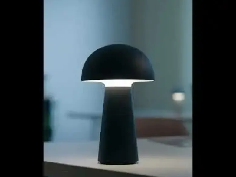 Move Genopladelig bordlampe vinrød