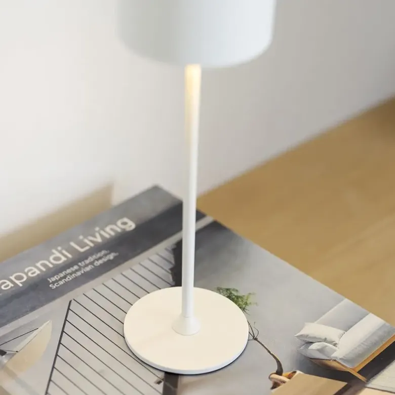 Nielsen Light Bistro Genopladelig Bordlampe Hvid