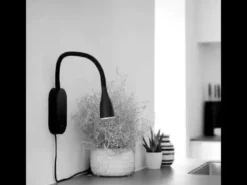 Nielsen Light Eye Væglampe med USB stik & lysdæmper Sort