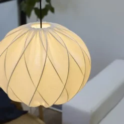 Nielsen Light Jasmin Pendel Hvid Ø40 cm m.Sort stofledning