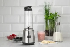 OBH Nordica smoothie blender Mix and Move 2 x 0,6l. 300 W