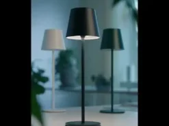 One Genopladelig bordlampe bronze
