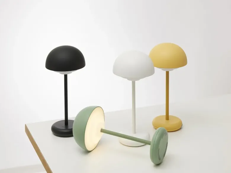 Toscana Genopladelig bordlampe sort