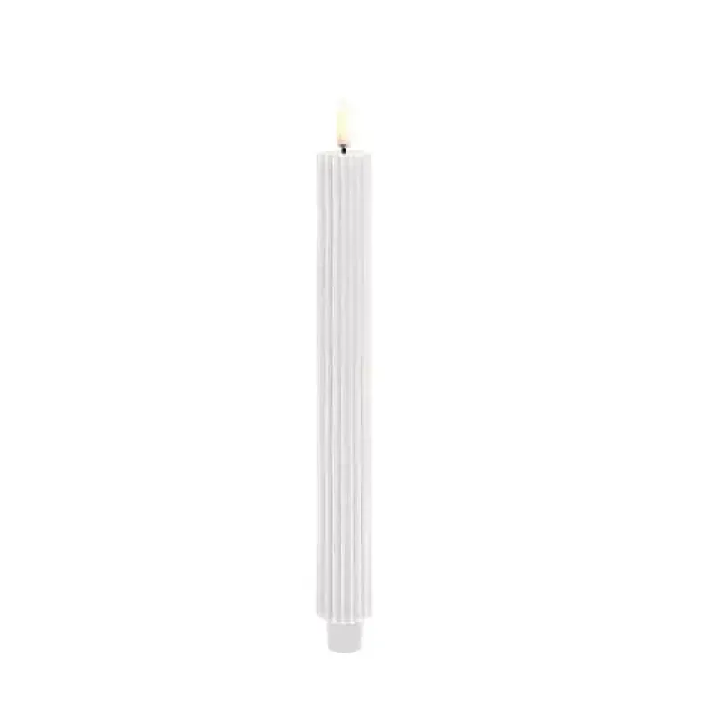 Uyuni Kunstig stearinlys Rillede kronelys hvid H25,5 cm