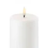 UYUNI LED Pillar Bloklys m. 3D flamme Ø7.8x15 cm (Nordic White)